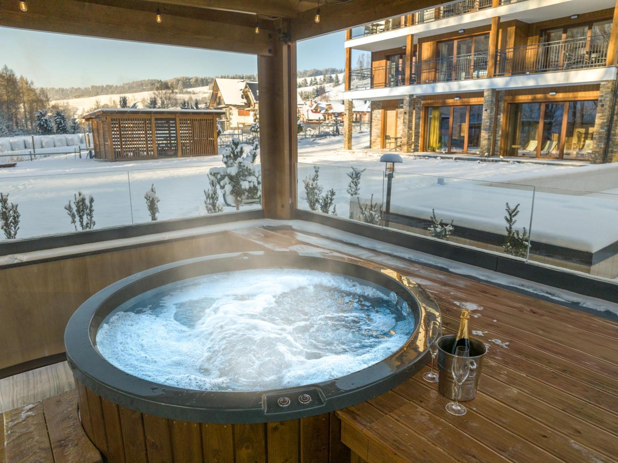 Apartamenty Mariza Szczawnica Jaworki: Mountain Retreat with Heated Pool & Sauna Exterior photo